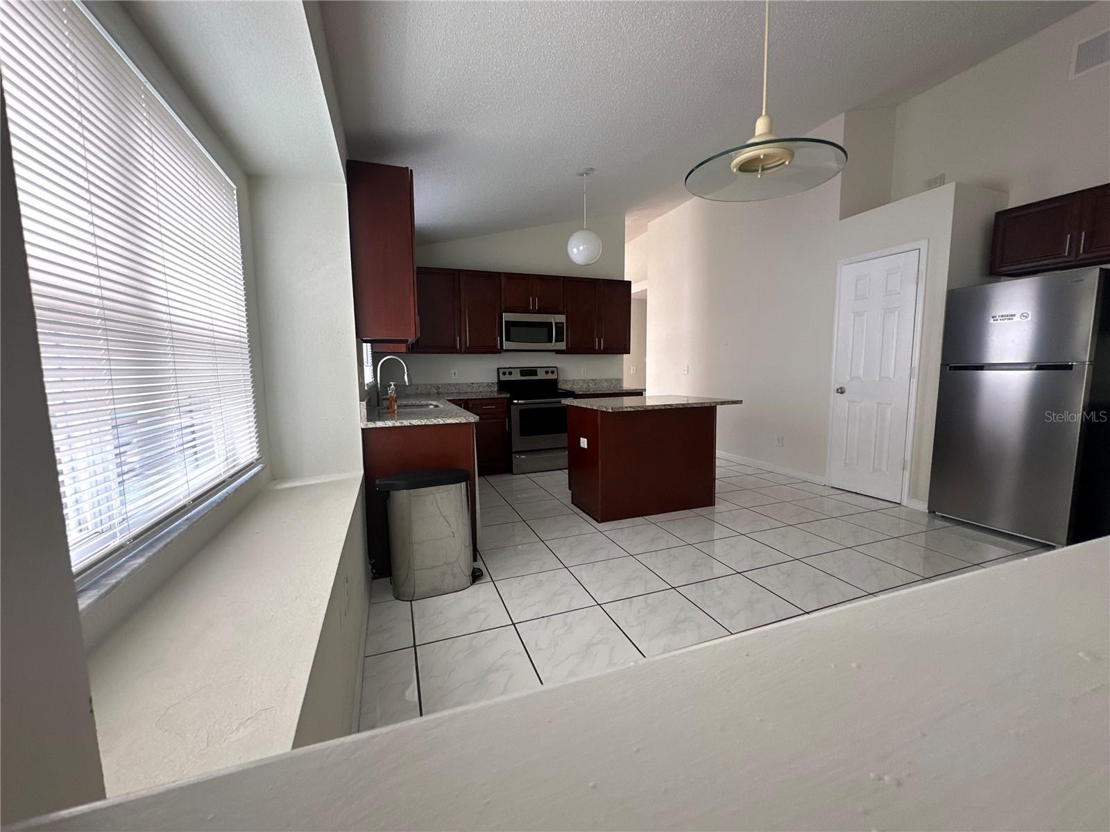 Image 9 of 19 For 12756 Maribou Circle