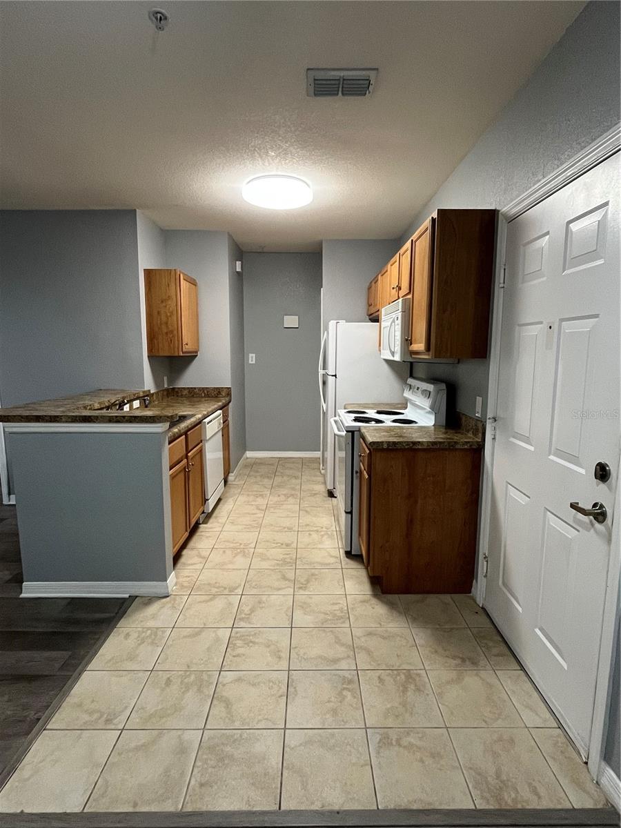 Image 10 of 63 For 5550 Michigan Street 2127