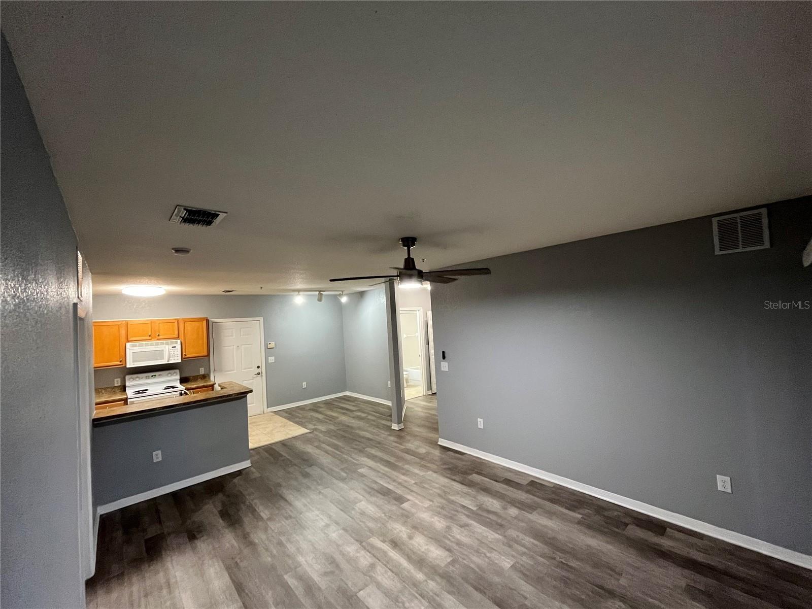 Image 16 of 63 For 5550 Michigan Street 2127