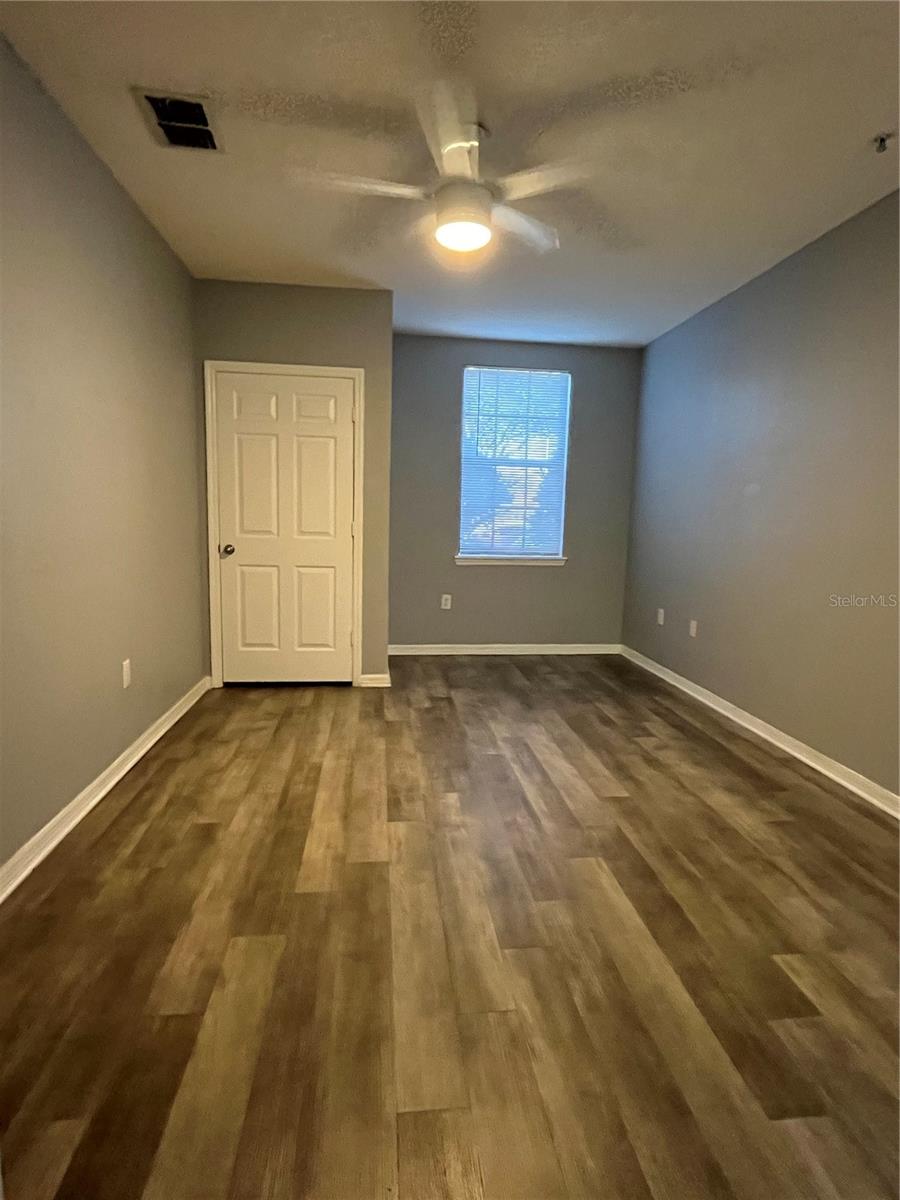 Image 19 of 63 For 5550 Michigan Street 2127