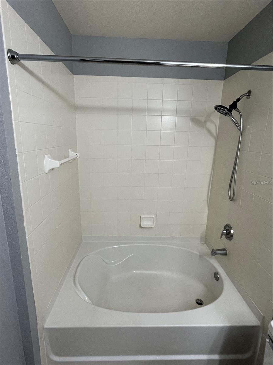 Image 22 of 63 For 5550 Michigan Street 2127