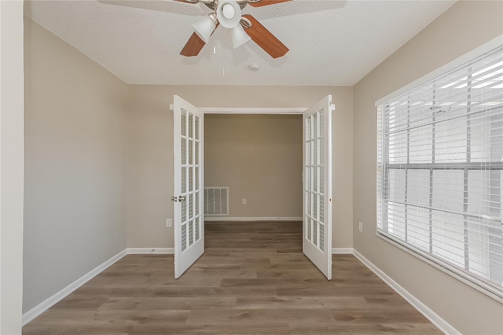 Image 12 of 16 For 4414 Tall Oak Lane