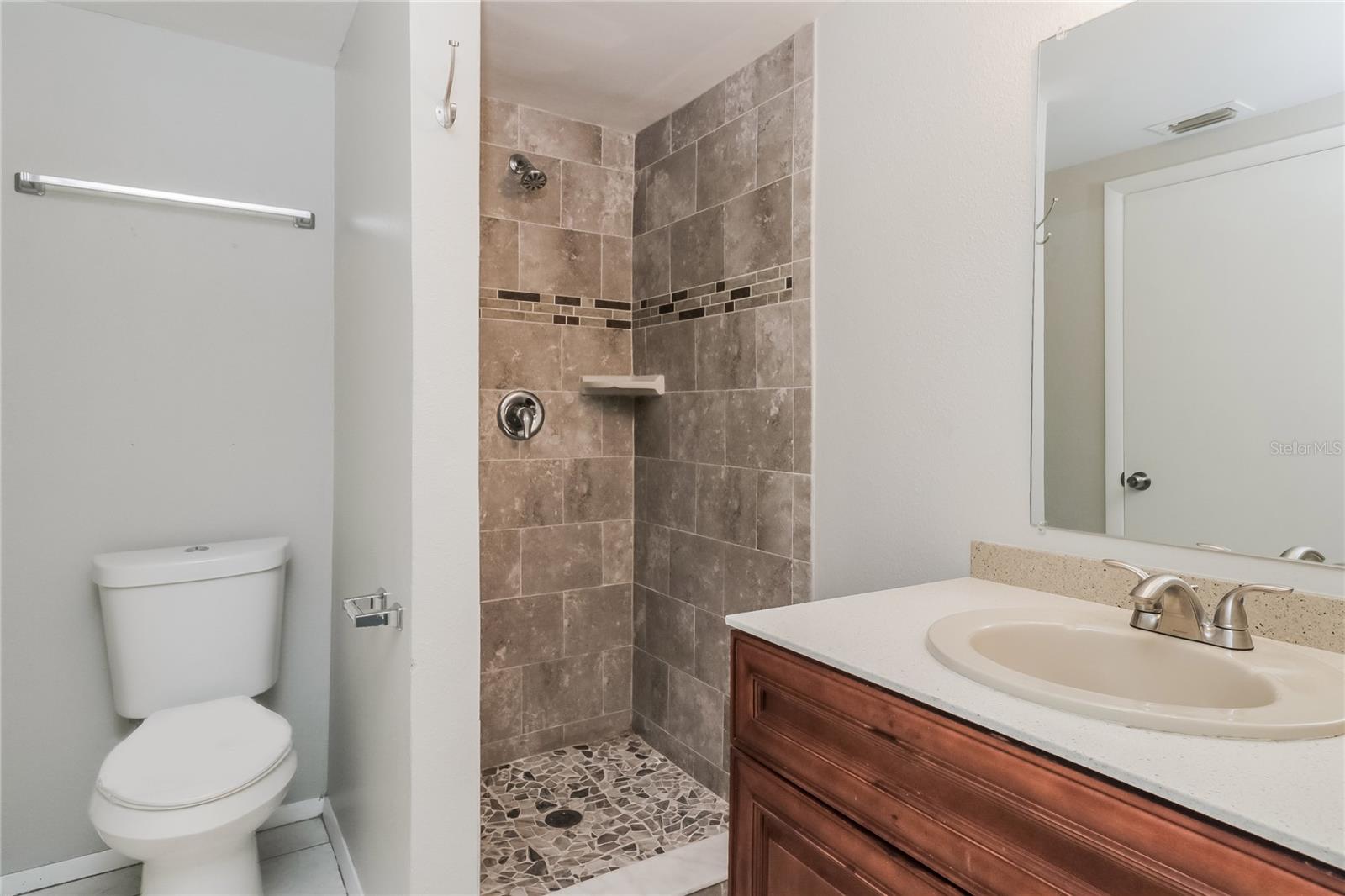 Image 10 of 16 For 7224 Parrot Drive