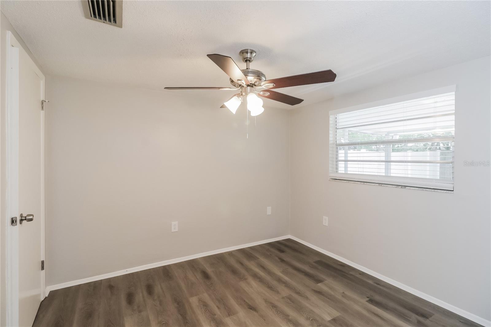 Image 12 of 16 For 7224 Parrot Drive