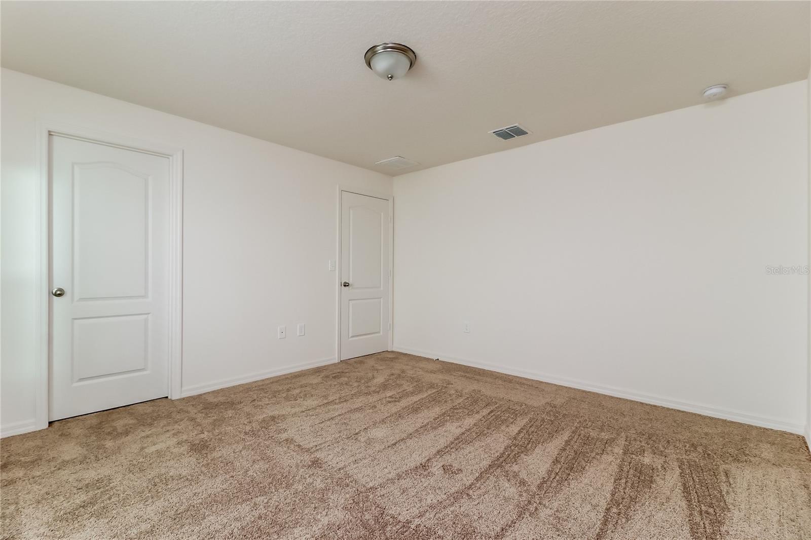 Image 7 of 16 For 2127 Peyto Way