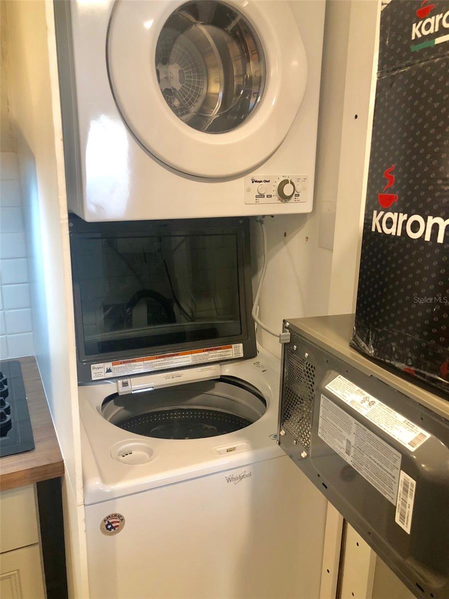 Image 10 of 11 For 954 Lake Destiny Road E