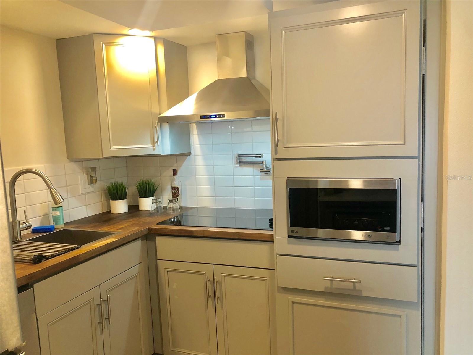 Image 9 of 11 For 954 Lake Destiny Road E