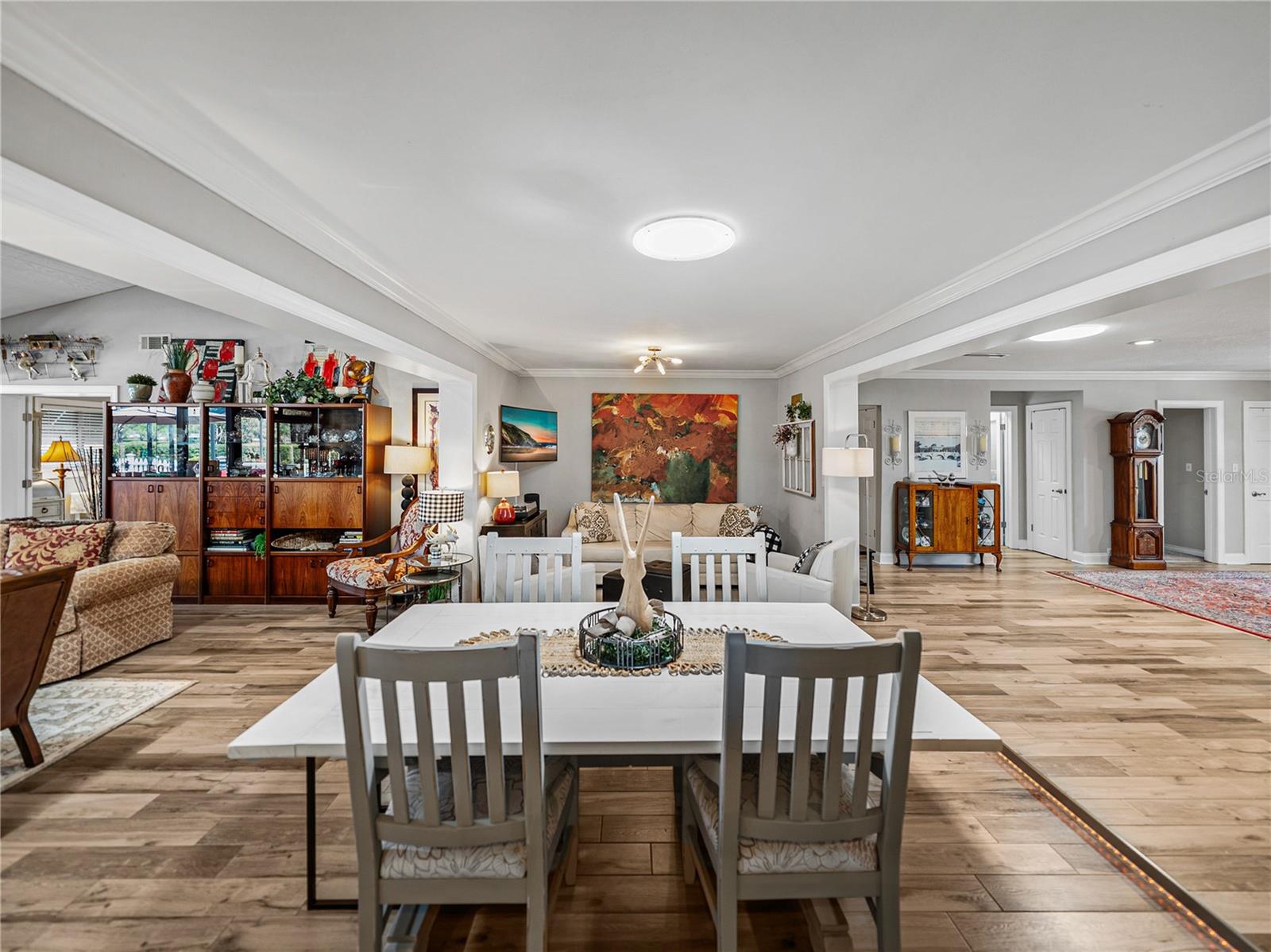 Image 31 of 87 For 650 Poinsettia Road