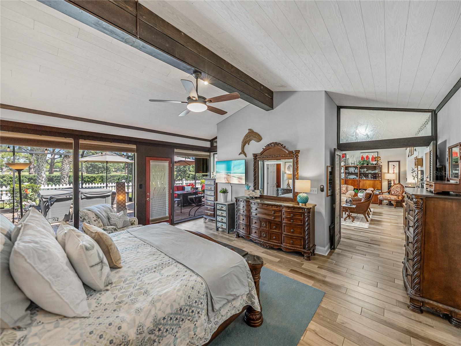 Image 43 of 87 For 650 Poinsettia Road