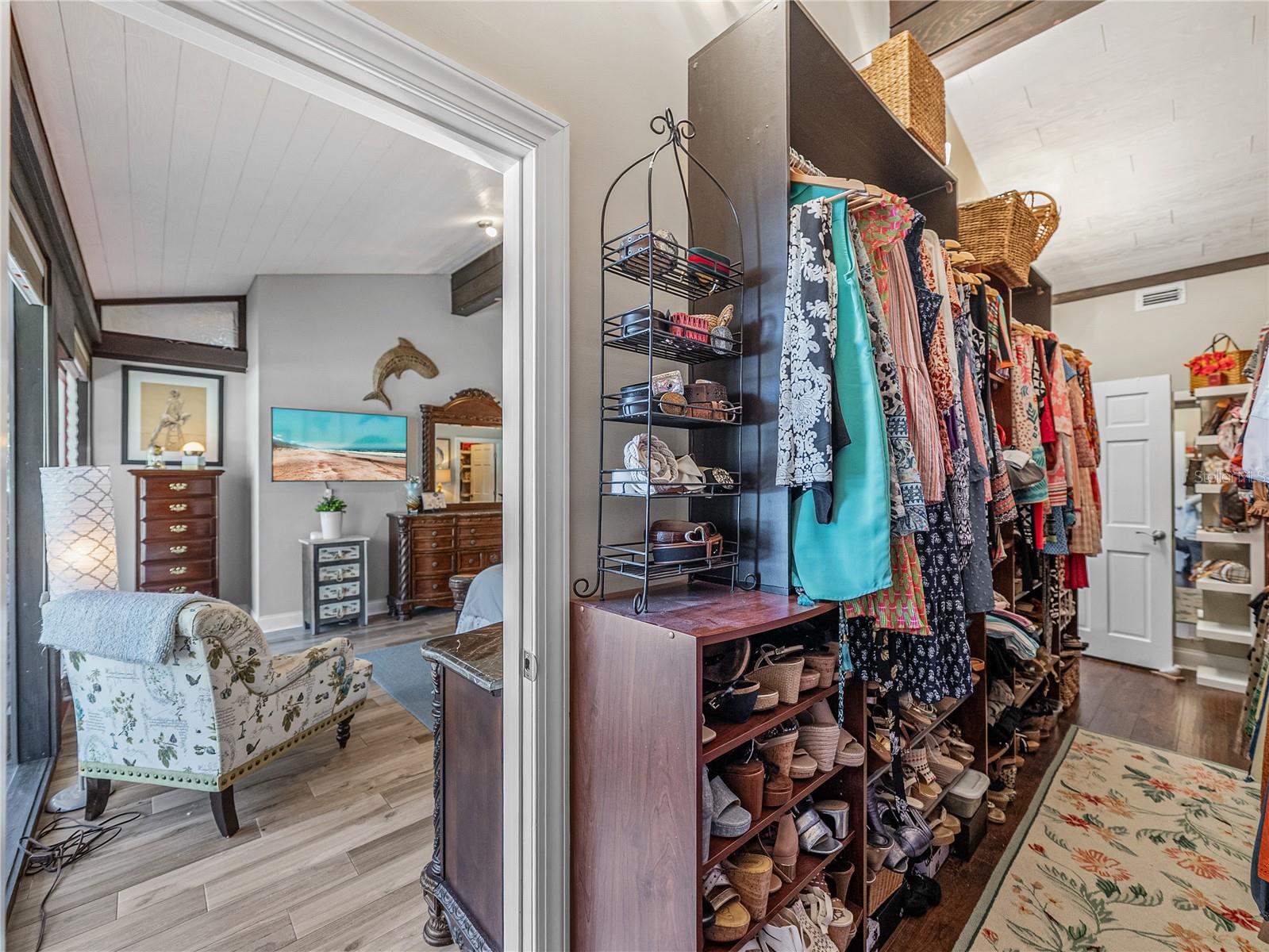 Image 45 of 87 For 650 Poinsettia Road