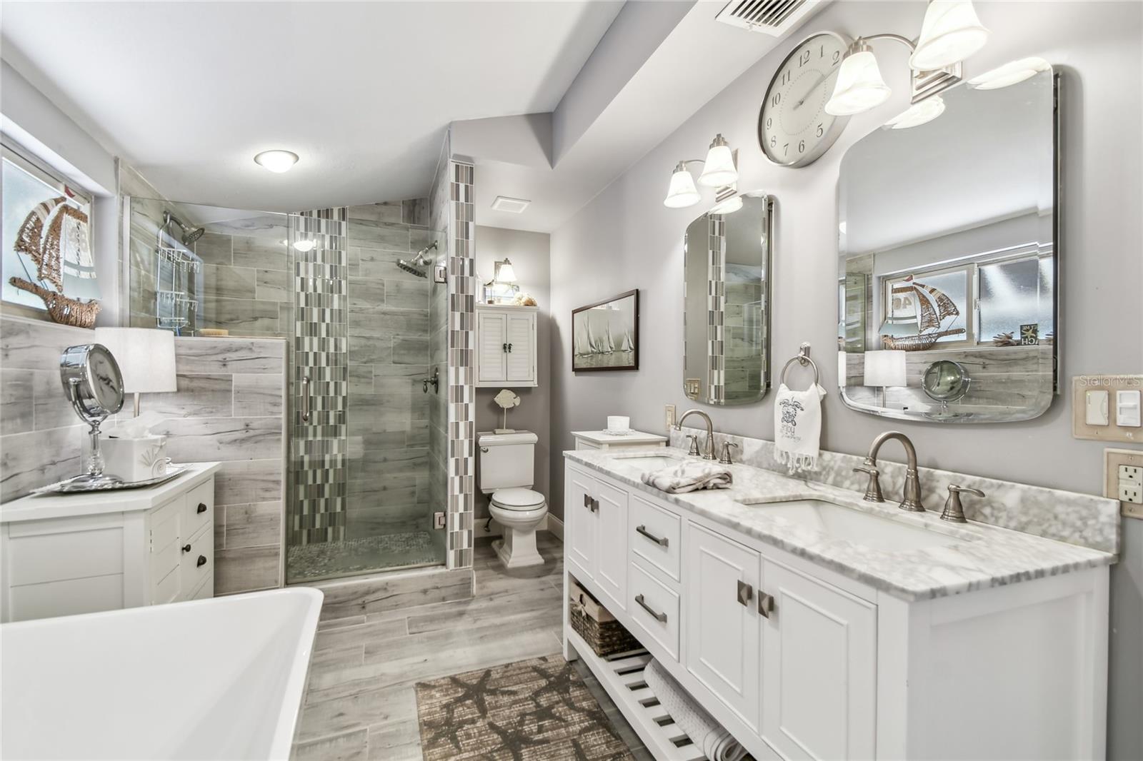 Image 49 of 87 For 650 Poinsettia Road