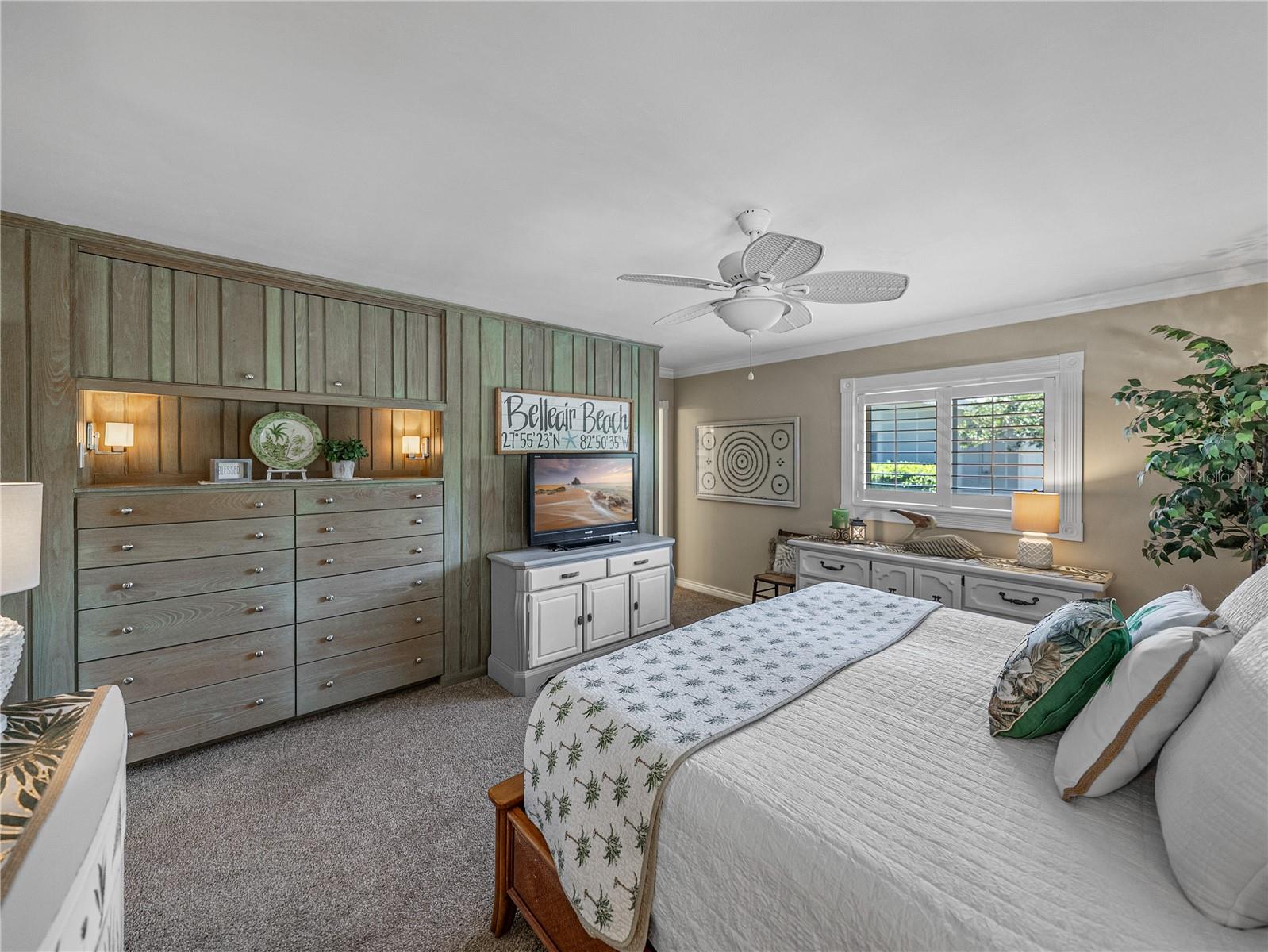 Image 57 of 87 For 650 Poinsettia Road