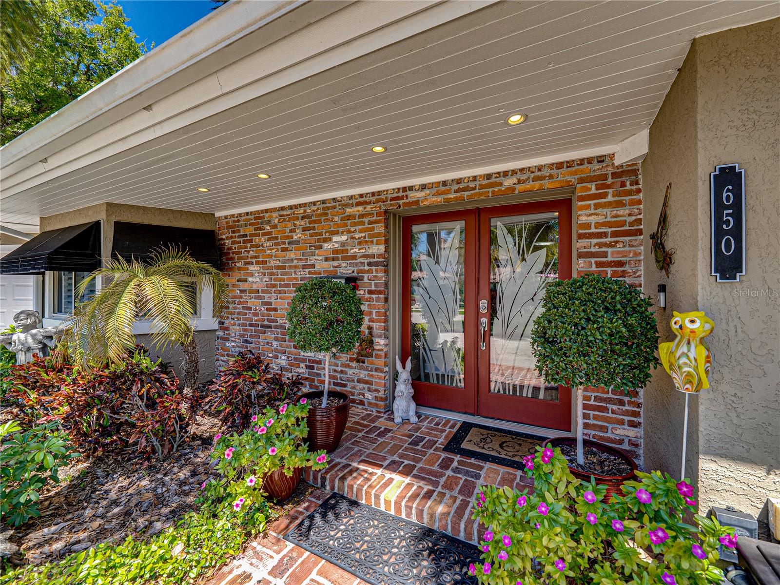 Image 6 of 87 For 650 Poinsettia Road