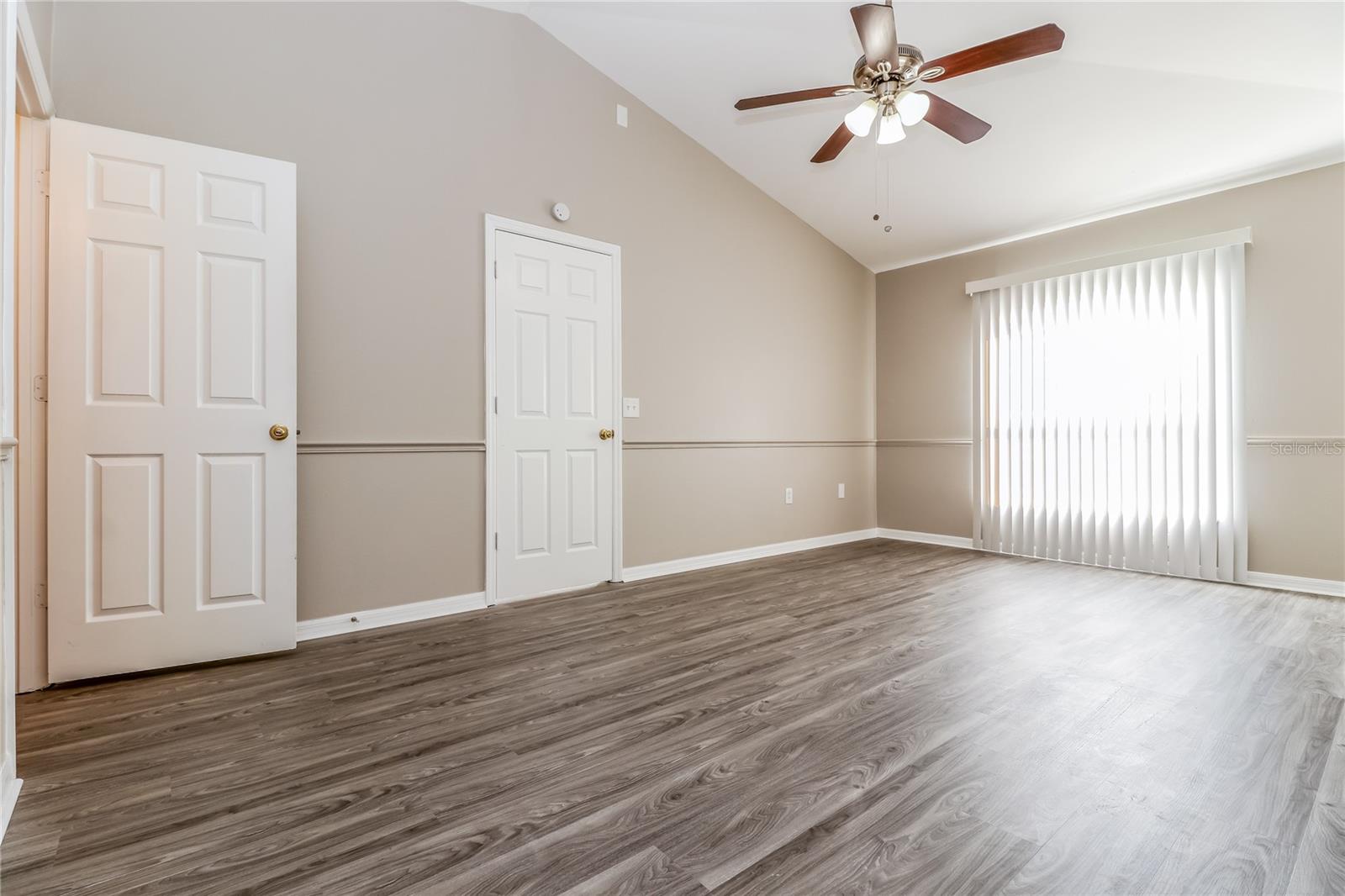 Image 10 of 16 For 14336 Coronado Drive