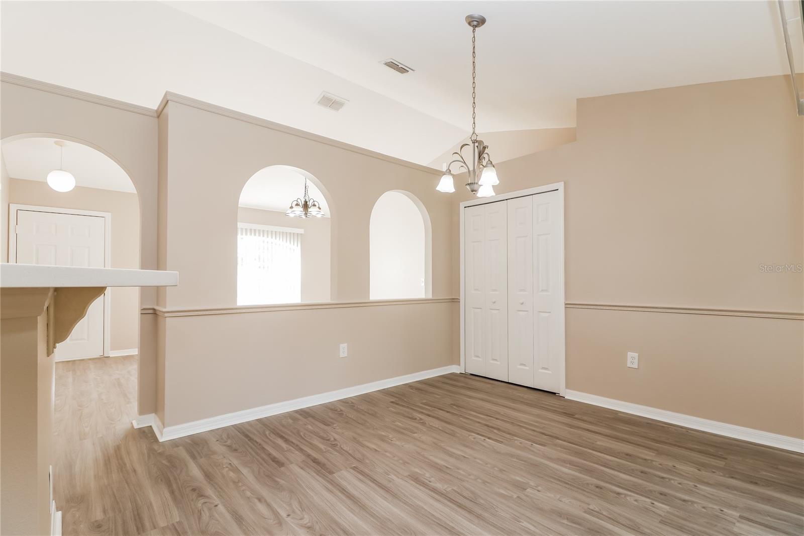 Image 4 of 16 For 14336 Coronado Drive