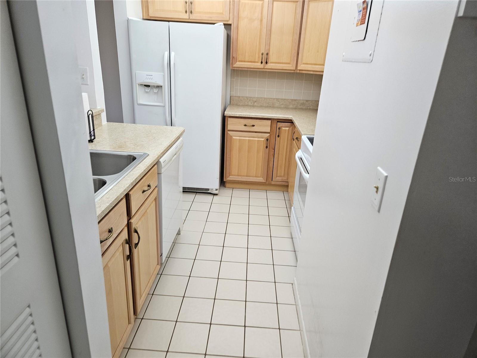 Image 12 of 27 For 100 Sweetgum Woods Ct  2c