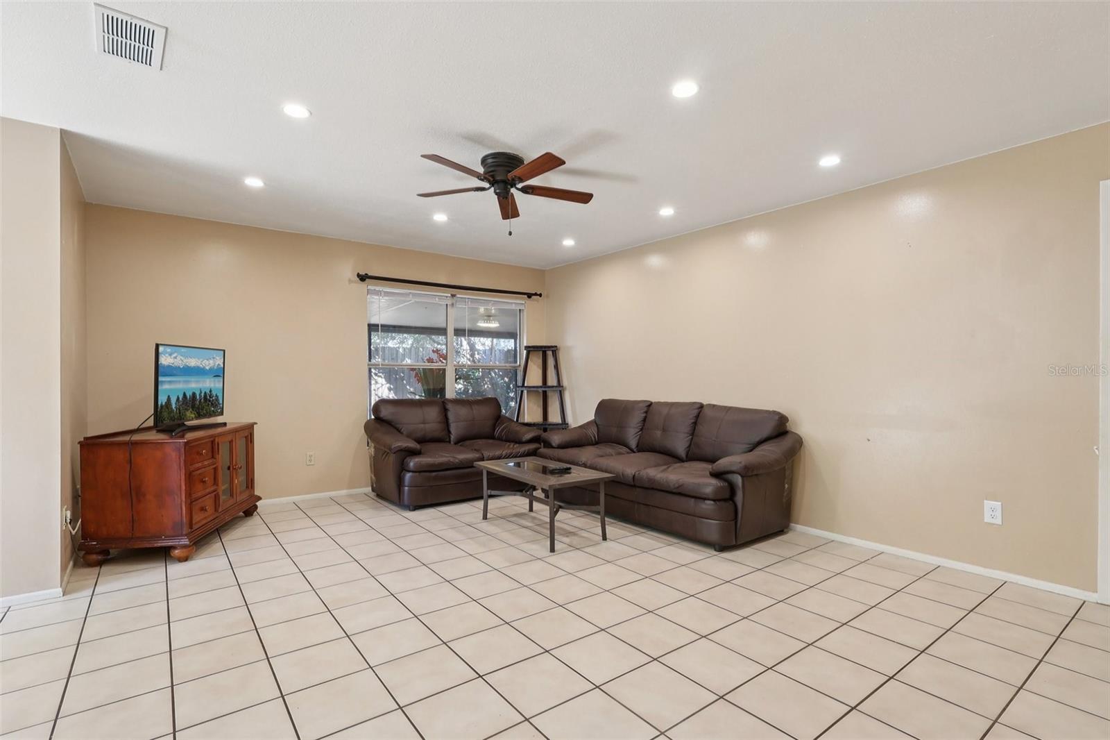 Image 10 of 40 For 3210 Feather Lane