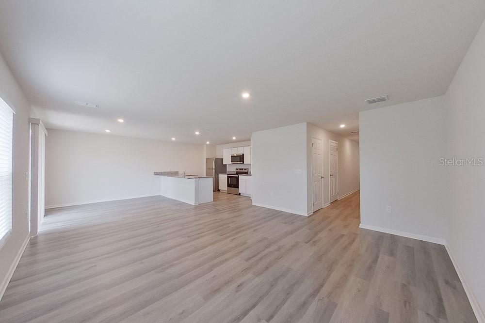 Image 3 of 19 For 1701 Minnesota Road