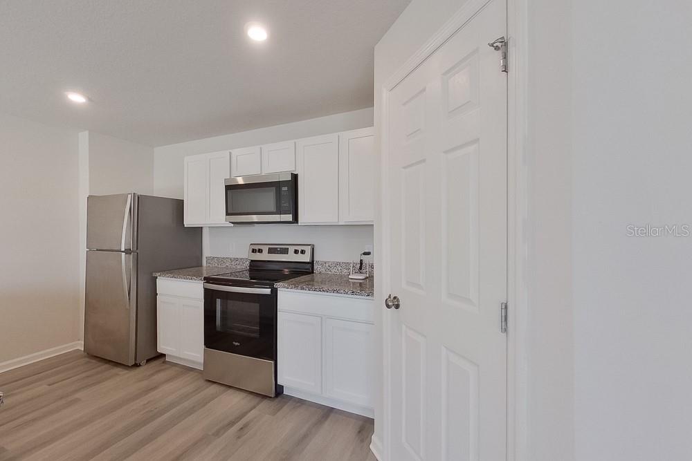 Image 5 of 19 For 1701 Minnesota Road