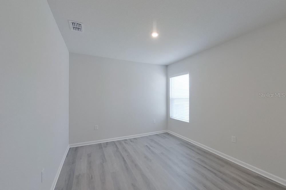 Image 7 of 19 For 1701 Minnesota Road