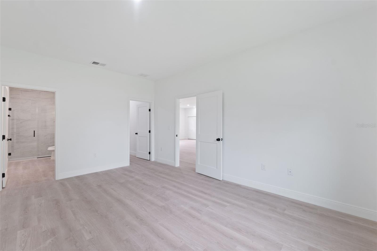 Image 19 of 35 For 13094 72nd Terrace Road