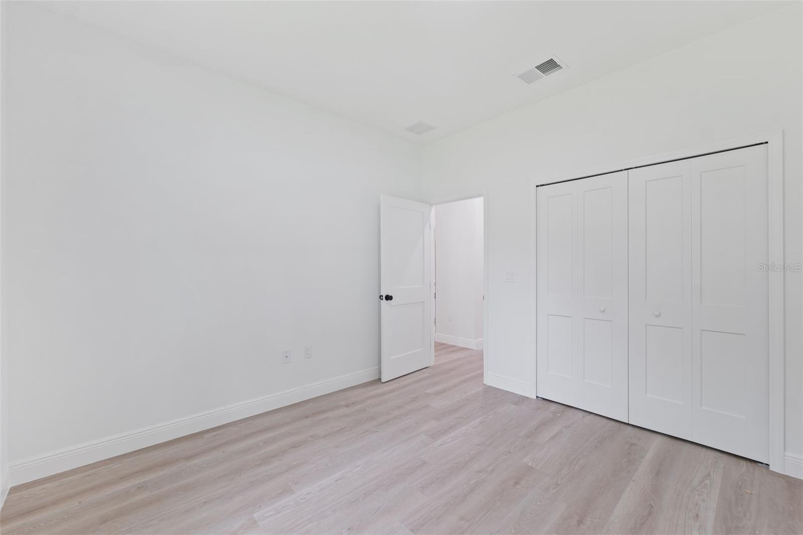 Image 24 of 35 For 13094 72nd Terrace Road