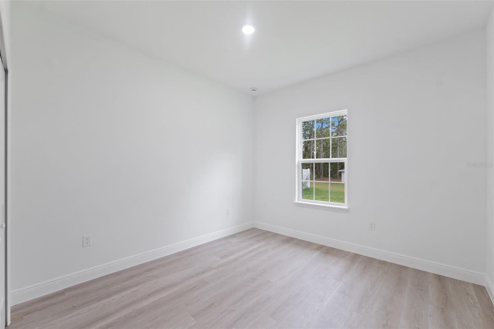 Image 25 of 35 For 13094 72nd Terrace Road