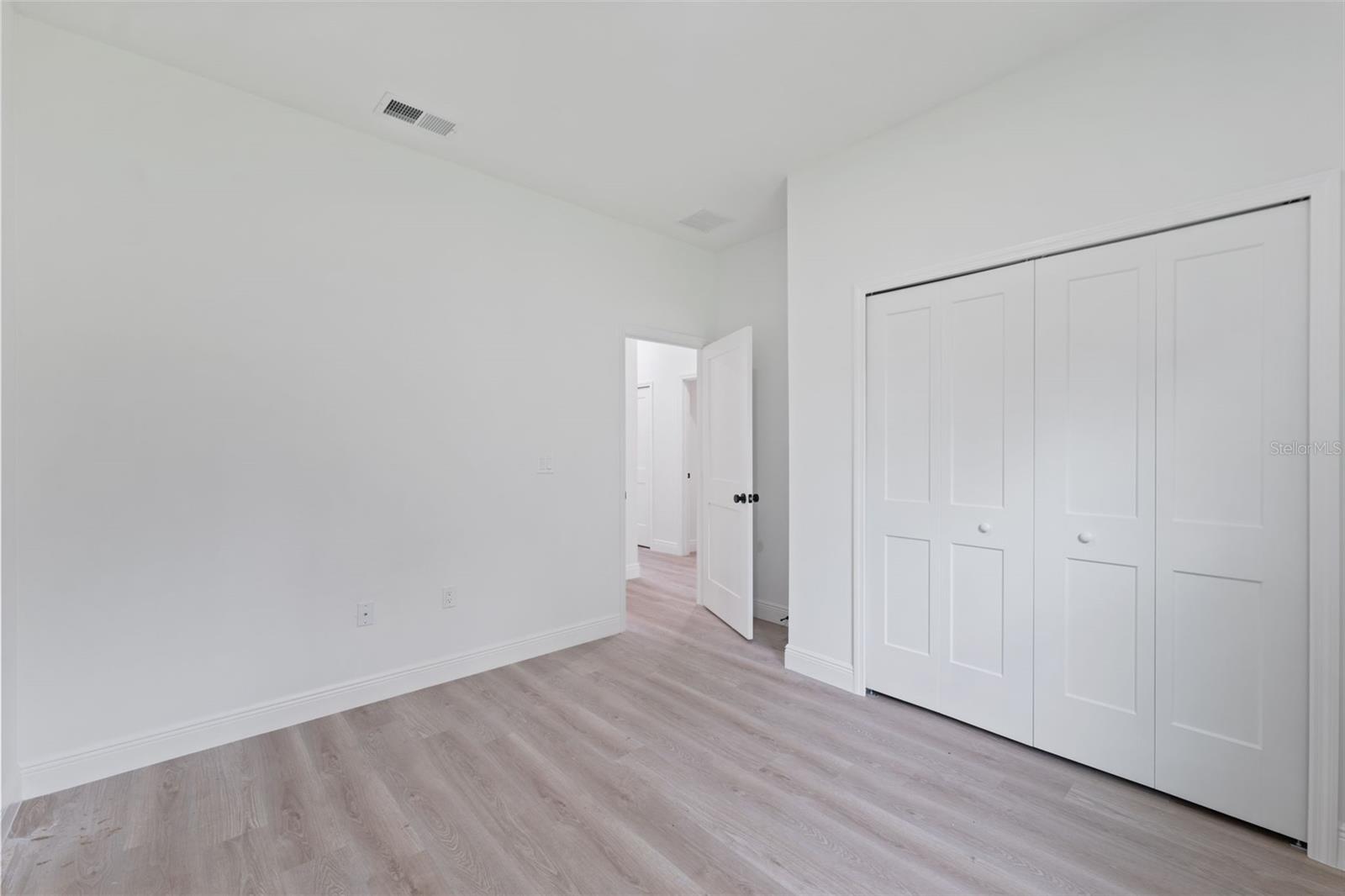 Image 29 of 35 For 13094 72nd Terrace Road