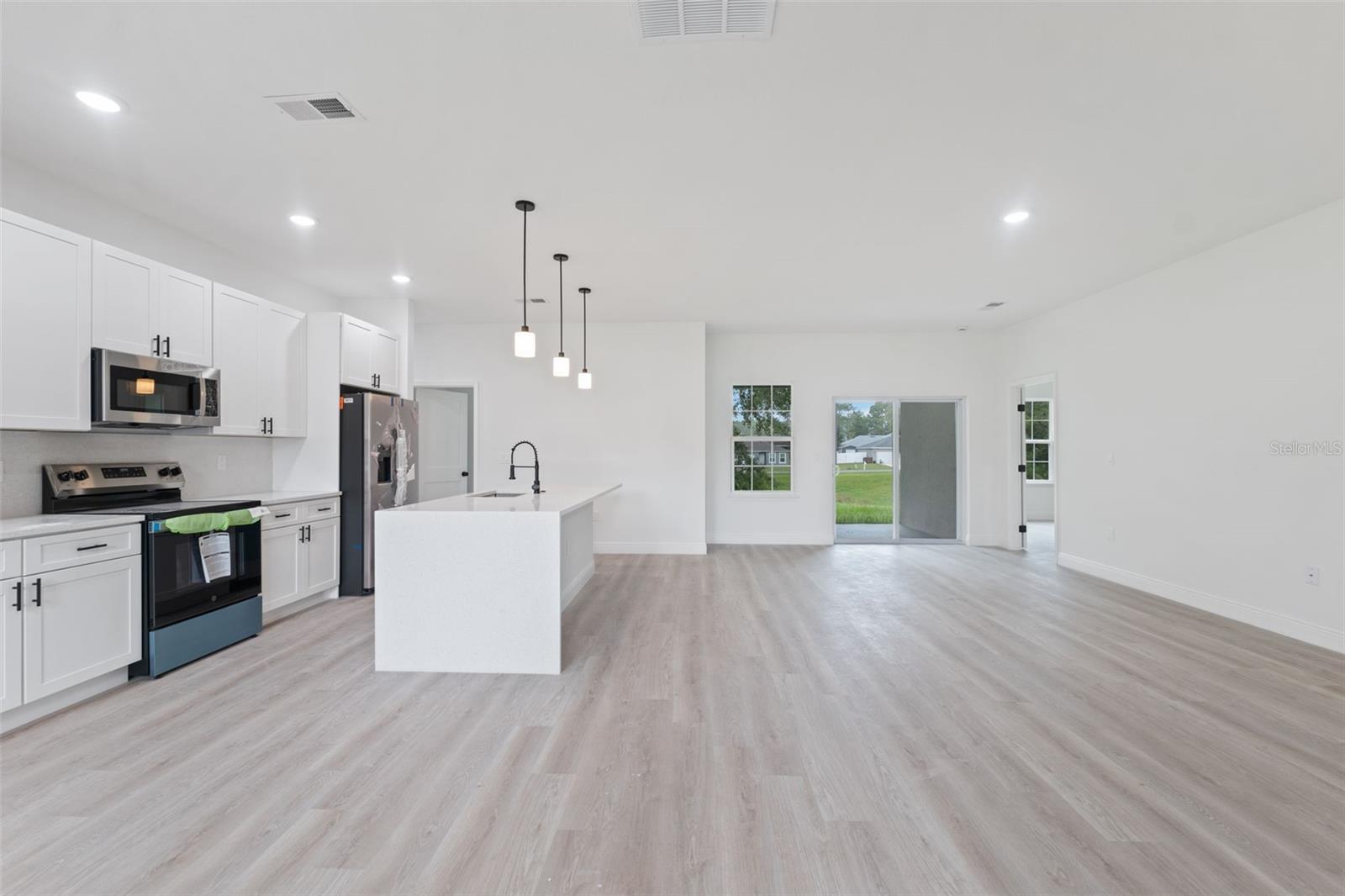 Image 7 of 35 For 13094 72nd Terrace Road