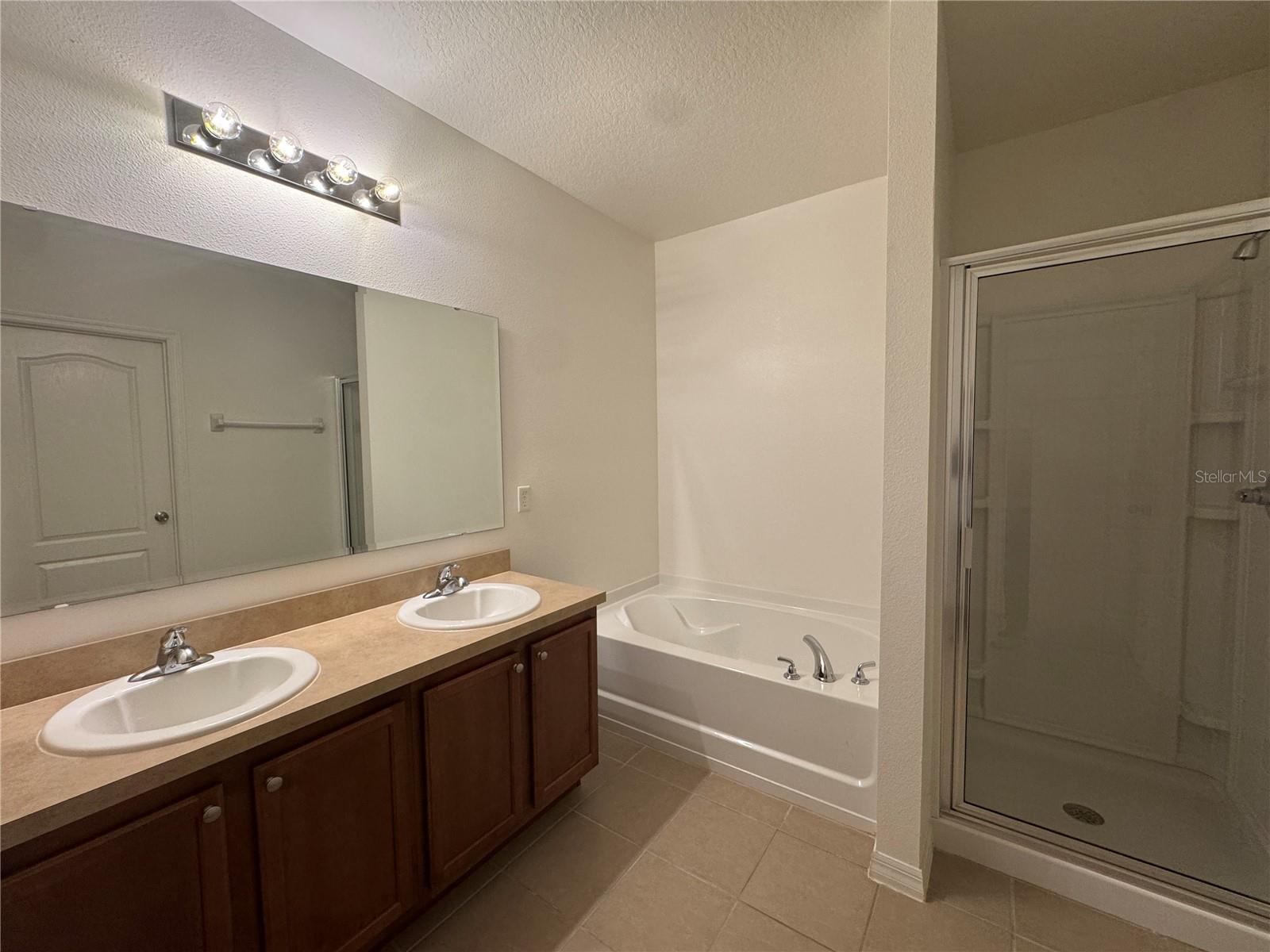 Image 9 of 13 For 10114 Lenox Street