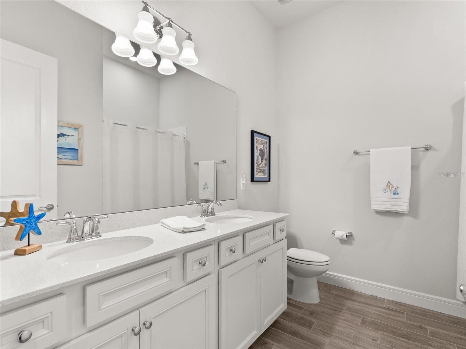 Image 25 of 51 For 13957 Destin Beach Lane