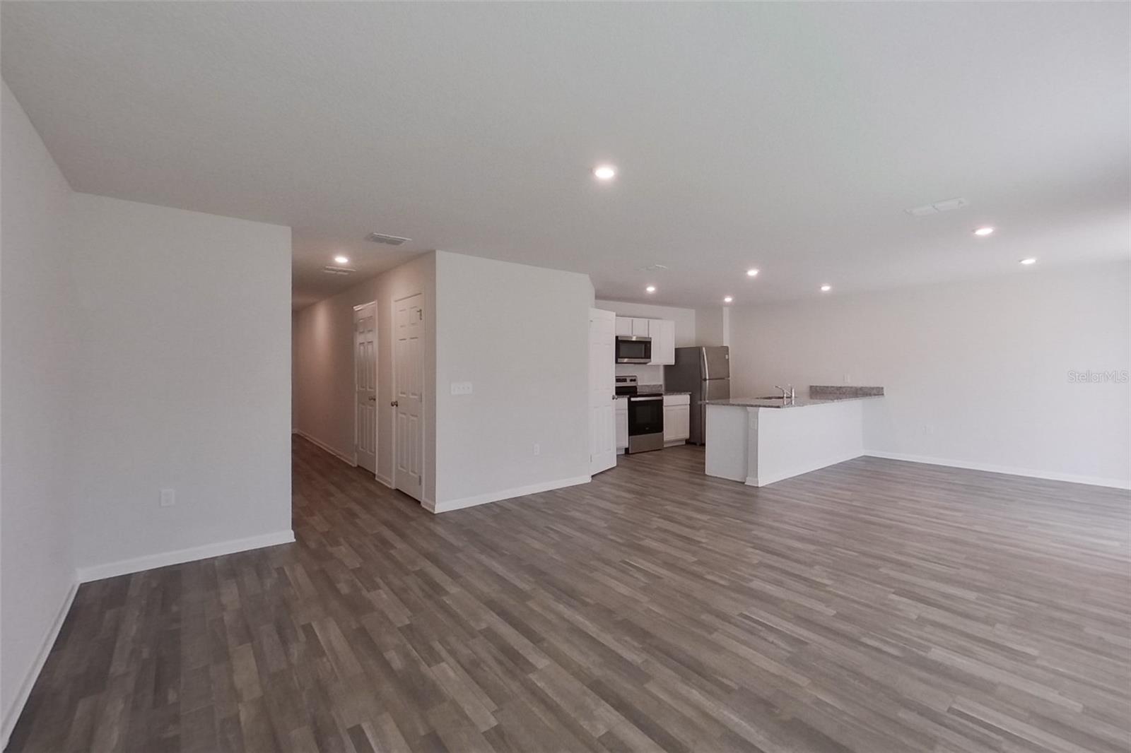 Image 3 of 18 For 1730 Nebraska Loop