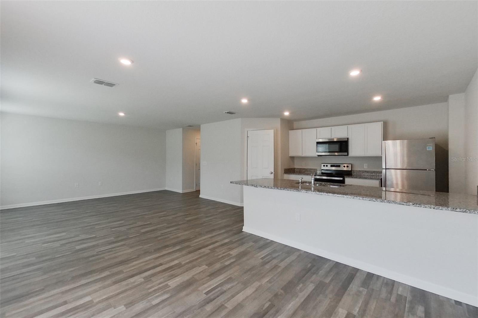 Image 4 of 18 For 1730 Nebraska Loop