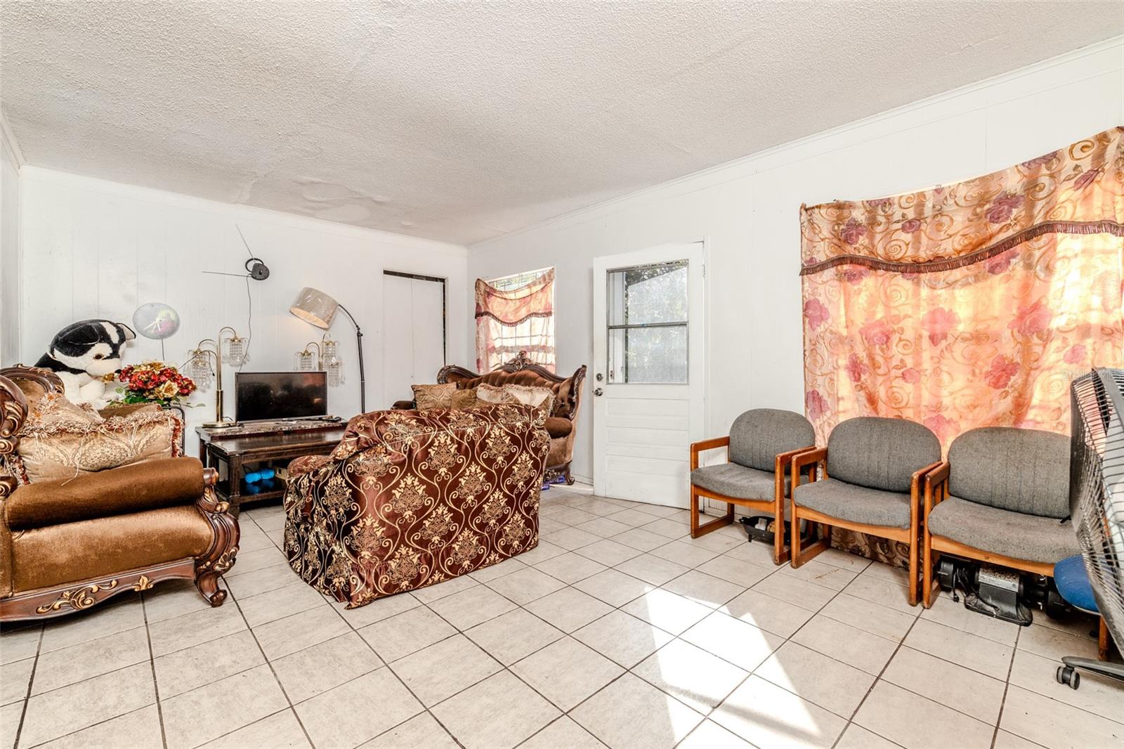 Image 19 of 29 For 4328 Walbridge Street