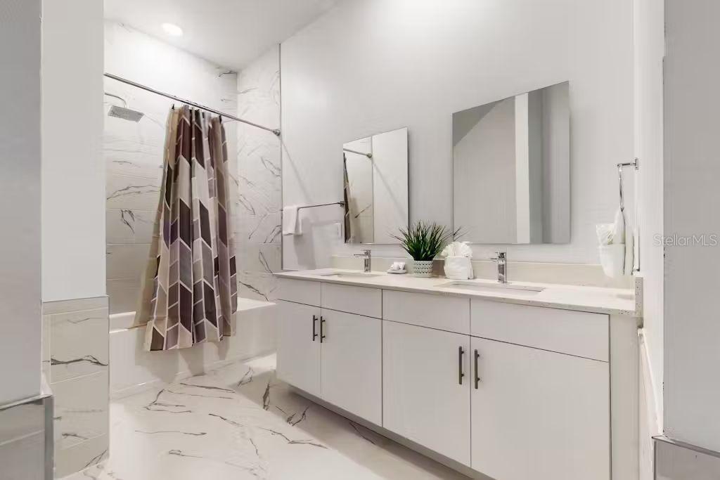 Image 13 of 38 For 372 Famagusta Drive