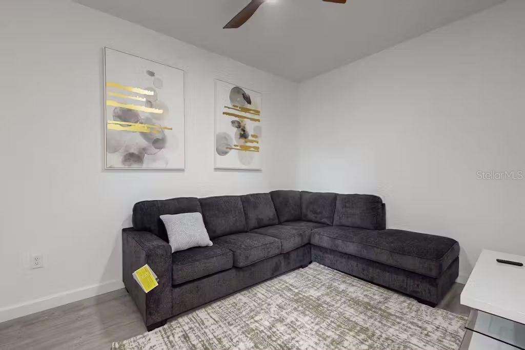 Image 15 of 38 For 372 Famagusta Drive