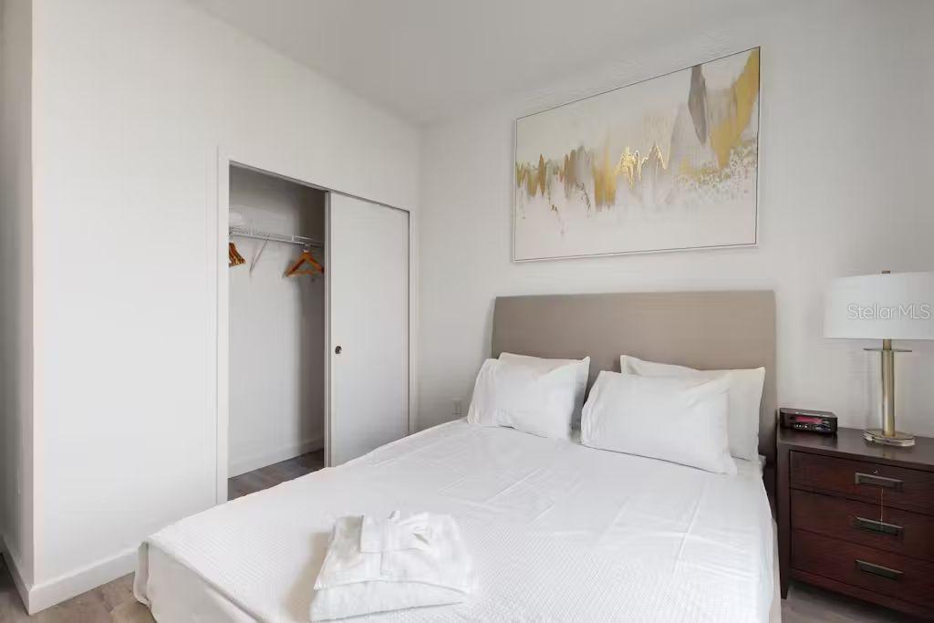 Image 19 of 38 For 372 Famagusta Drive