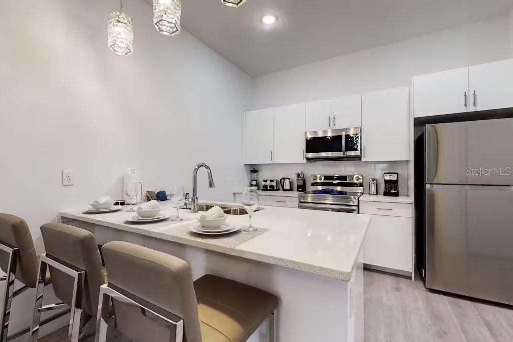 Image 8 of 38 For 372 Famagusta Drive