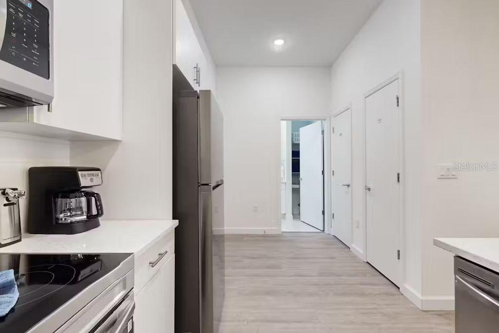 Image 9 of 38 For 372 Famagusta Drive