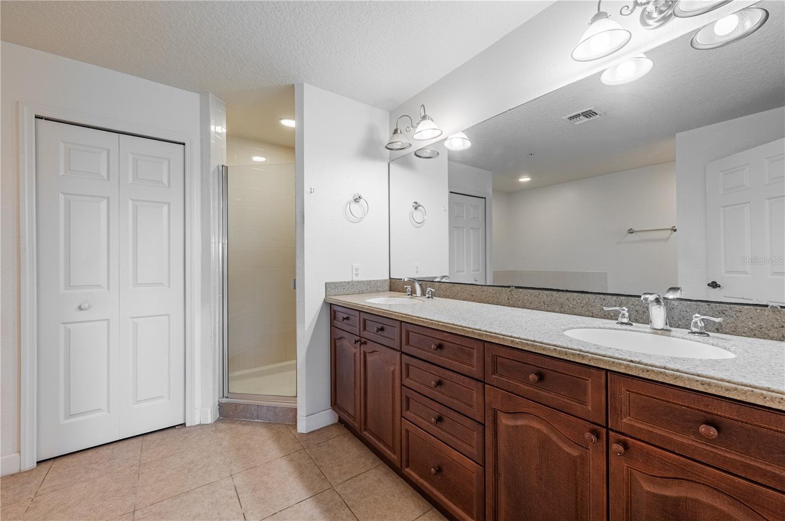 Image 20 of 23 For 6336 Buford Street 203