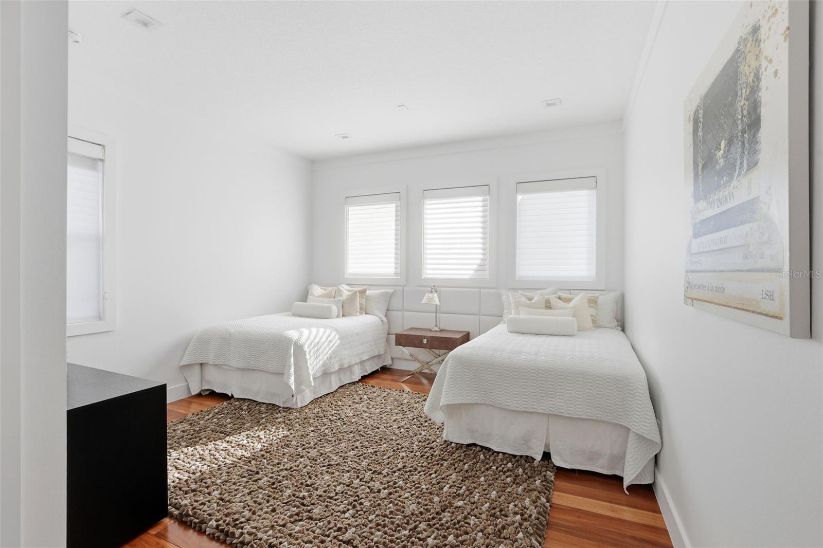 Image 28 of 64 For 11618 Vinci Drive