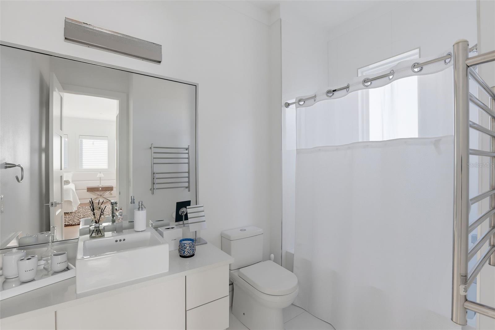 Image 29 of 64 For 11618 Vinci Drive