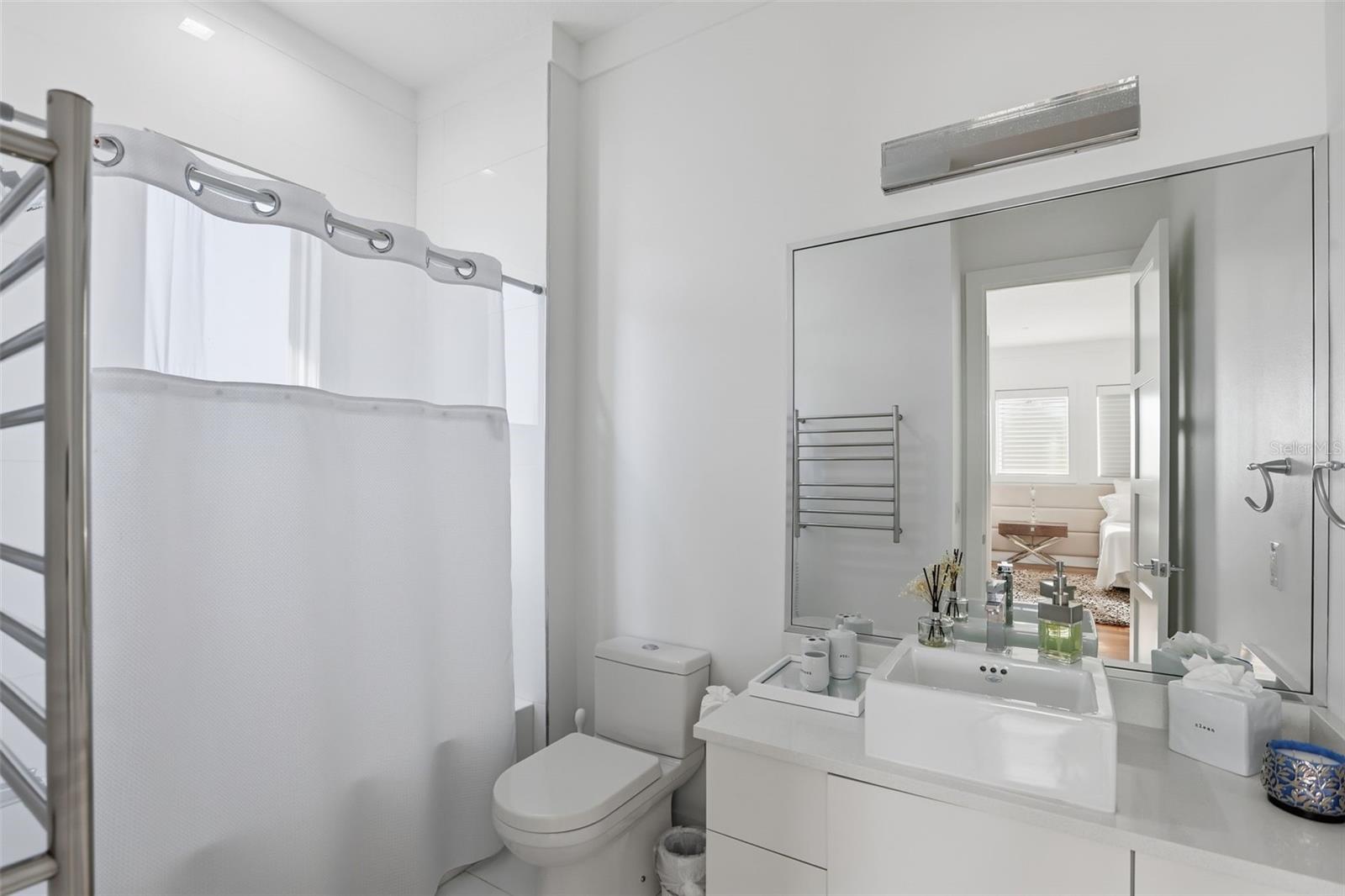 Image 32 of 64 For 11618 Vinci Drive