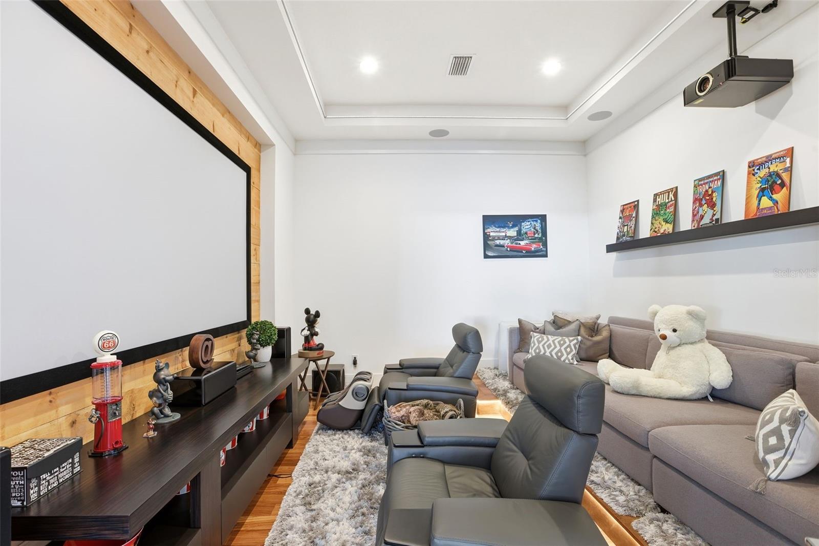 Image 38 of 64 For 11618 Vinci Drive