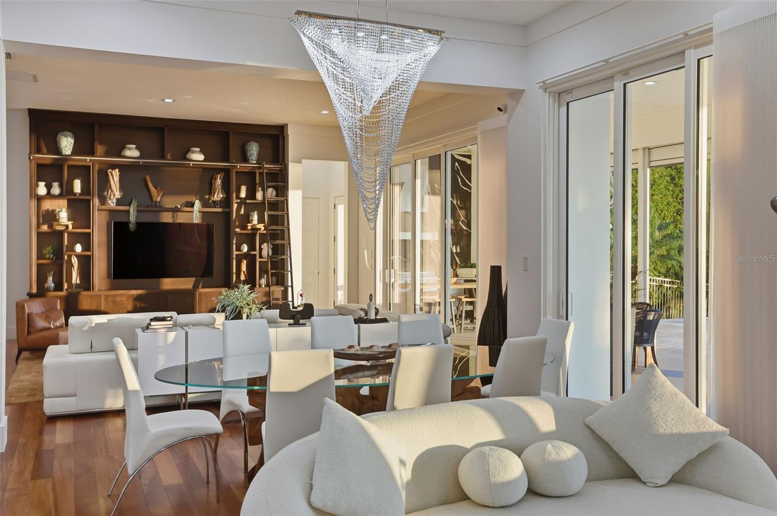 Image 51 of 64 For 11618 Vinci Drive