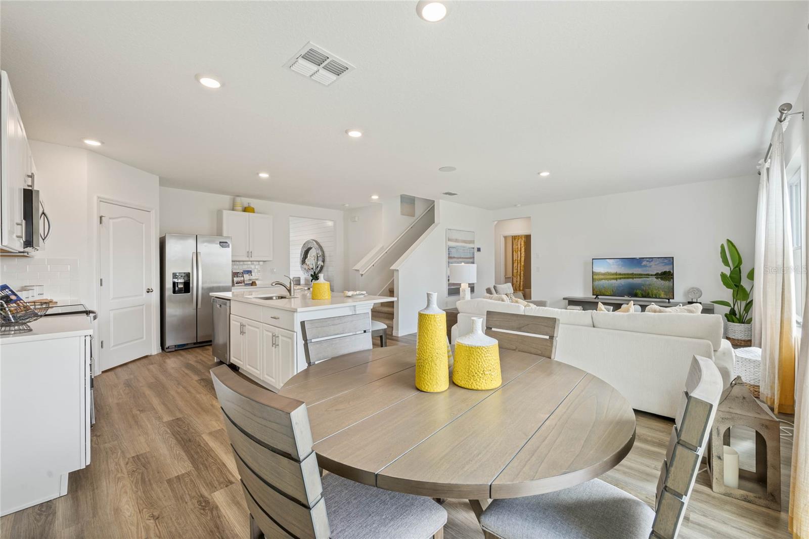 Image 14 of 47 For 3213 Briarwood Grove Drive