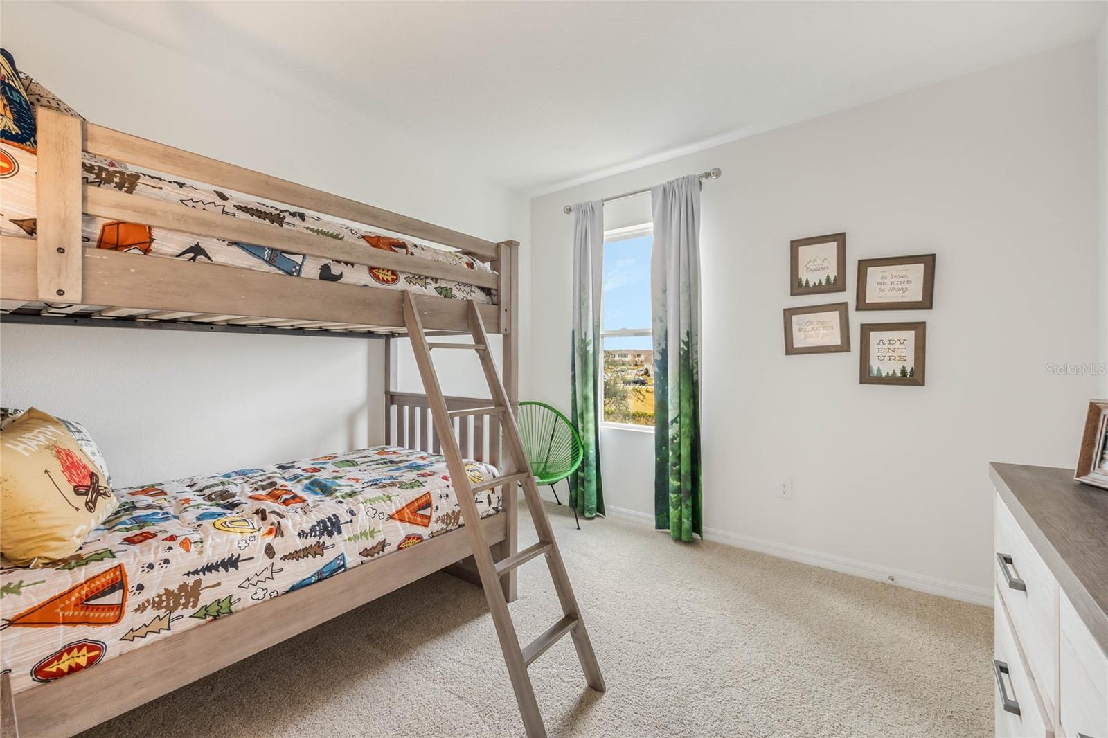 Image 29 of 47 For 3213 Briarwood Grove Drive