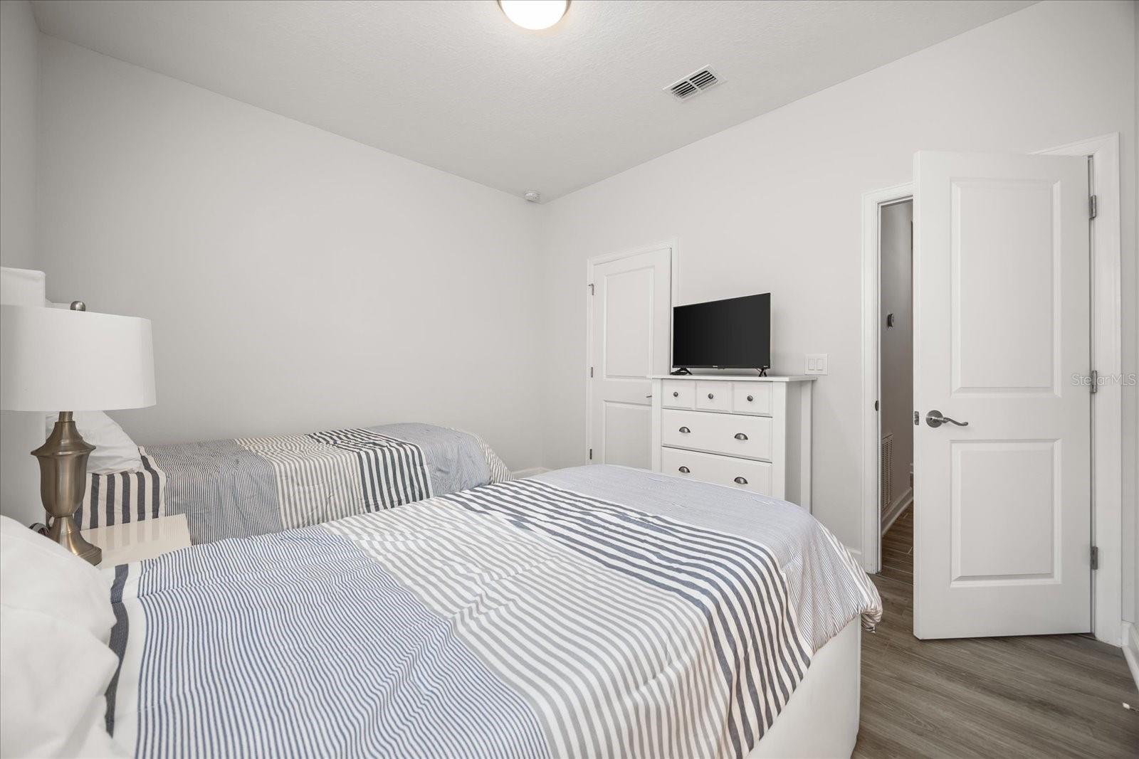 Image 16 of 56 For 4594 Tribute Trail