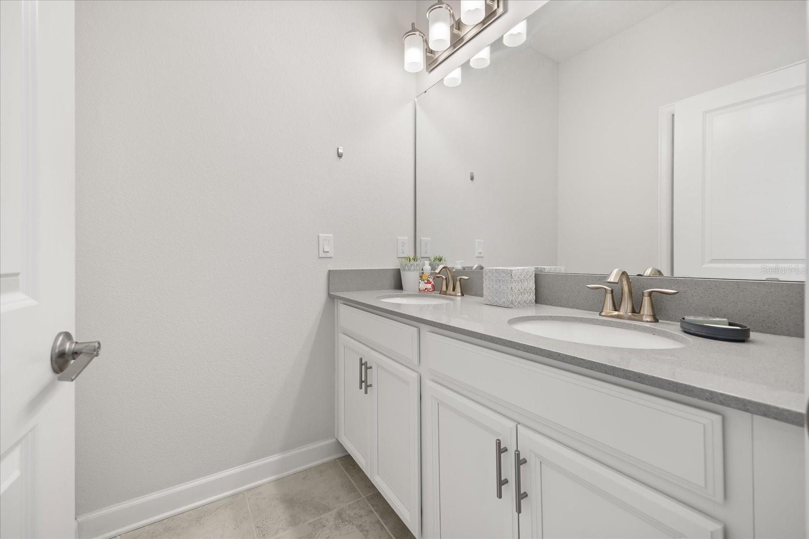 Image 18 of 56 For 4594 Tribute Trail