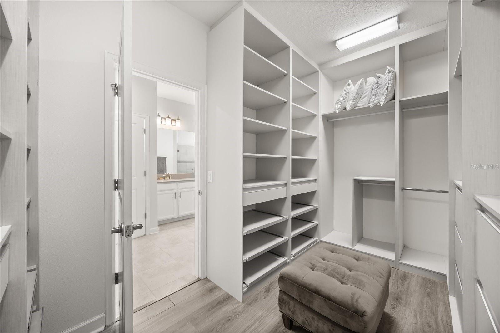 Image 24 of 56 For 4594 Tribute Trail